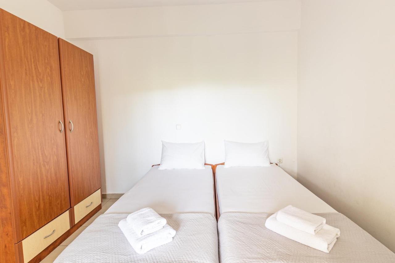 Sunday Mood Appartement Nea Skioni Buitenkant foto